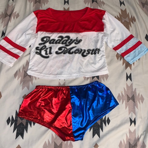 Harley Quinn costume - Picture 3 of 7